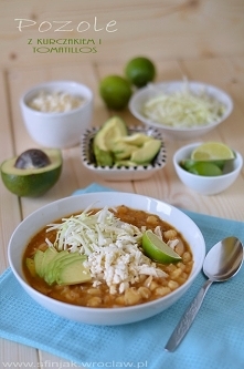 Posole z kurczakiem i tomatillos