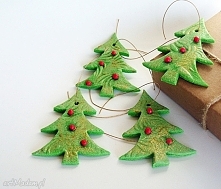 Choinki świąteczne. Zawieszki dekoracyjne z kolekcji Weihnachten.