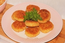 Kotleciki z kaszy jaglanej i kapusty kiszonej