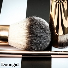 Chcielibyście wygrać zestaw pędzli Rosy Vibes? 

Zapraszamy do konkursu instagramowego. 

Rosy Vibes by Donegal