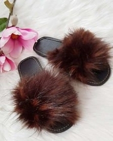 Designerskie klapki z futerkiem od Pantofelek24. <<Klik w obrazek>>