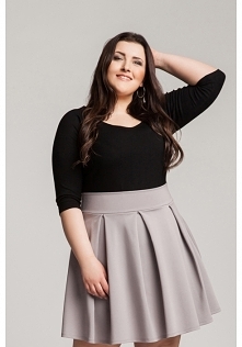Rozkloszowana spódnica plus size
- link w komentarzu