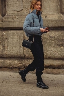 ///