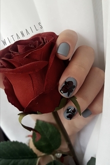 ♡♡♡
#rosenails