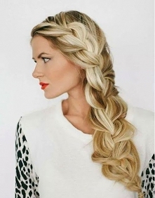 Jak zagęścić włosy domowymi sposobami?
Wystarczą trzy kroki, sprawdź jakie! :)