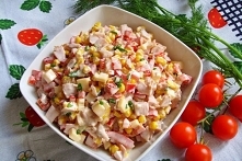 Kolorowa sałatka z kurczaki...