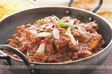 Gulasz wołowy z ziemniakami i marchewką