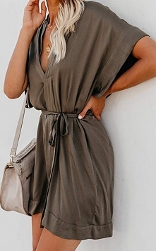 Sukienka Ella z noshame.pl (klik w zdjęcie, by przejść do sklepu)