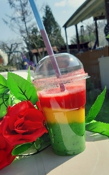 fresh&fruity - kiwi, brzoskwinia, truskawka