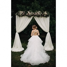 Ślub w plenerze dekoracje.