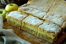 Szarlotka z budyniem