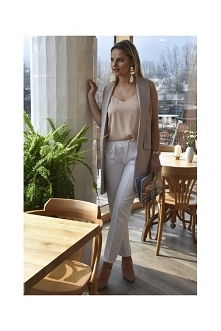 Białe spodnie, idealne na wiosnę i lato <3