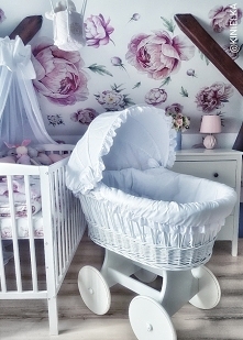 kołyska dla dziecka kosz Mojżesza wyprawka pokój dziecięcy