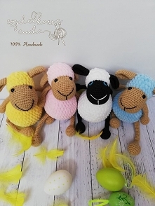 Baranek
Milutki baranek wykonany na szydełku. Idealny na prezent i nie tylko. Dzieci kochają te baranki.

Skład:

beżowe części -55%bawełna, 45% akryl

kolorowe części - 100% Po...