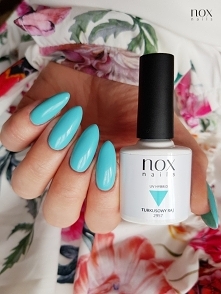 Lato za pasem ☀, więc najwyższy czas skorzystać z typowo wakacyjnych kolorków! Przed Wami piękny odcień z kolekcji Morskiego Snu 