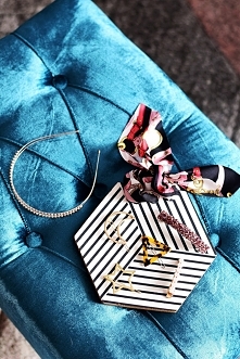 Trend sezonu: ozdoby do włosów. Zrobiłam dla Was przegląd z Aliexpress. Kliknijcie w zdjęcie!