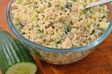 Ryżowa sałatka kurczakiem i...