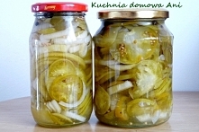 Sałatka z zielonych pomidorów do słoików