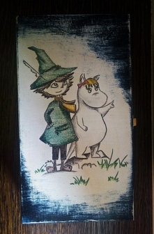 Alternatywa koperty :D
Pudełko na banknoty w tym przypadku w Muminkowym klimacie z Włóczykijem i Panną Migotką. <3