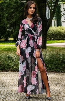 Długa sukienka w kwiaty 021...