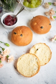 Słodkie bułeczki drożdżowe