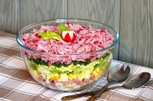 Sałatka warstwowa z rzodkiewką