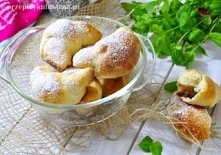 Rogaliki maślane z marmoladą