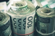 Cześć Kochani, znacię jakieś godne polecenia porównywarki szybkich pożyczek przez internet?