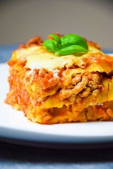 Najlepsza lasagne bolognese z beszamelem. Przepis po kliknięciu w zdjęcie.