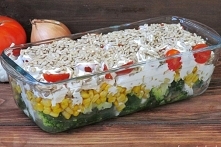 Sałatka brokułowa ze słonecznikiem