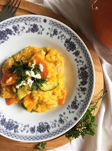 Witam! Mam dla was przepis na risotto z dynią i cukinią!
Fenomenalny smak,musicie je spróbować!

kliknij na zdjęcie :)
zdrowe-wybory.blogspot.com