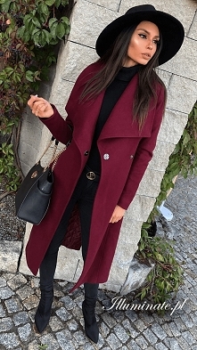 Bordowy jesienny ciepły płaszcz z kolekcji illuminate.pl