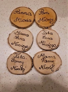 Ręcznie wykonane winietki na stół weselny :)