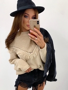 Uwielbiam ten sweterek *.*