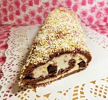 Rolada  kakaowa
Ciasto

5- jajek

5 -łyżek cukru

4-łyżki mąki

1- łyżka kakaa

Miksujemy oddzielnie białka i żółtka z cukrem ,łączymy , dodajemy suche składniki ,mieszamy delik...