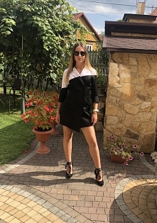 Sukienka żakietowa z dwóch kolorów tkaniny. Skos na formie uzyskany dzięki modelowaniu światłem i cieniem ;)
Sukienka: @krawcowa_z_tarnowa
Modelka: @alex_klis
Zdjęcie: Anna Klis