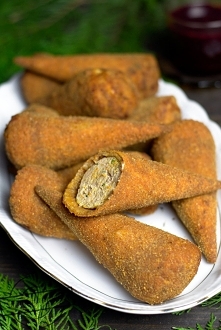 Mięso mielone w waflowych rożkach - krokiety inaczej