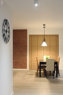 Żaluzje bambusowe na dużych oknach 

Żaluzje Nasze Domowe Pielesze