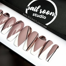 paznokcie press on nailroomstudio.com by Iga Otczyk - Instagram @nailroomstudio
#pressonnails #nailspoland #paznokciepresson #nailsdid #customnails #fauxongles