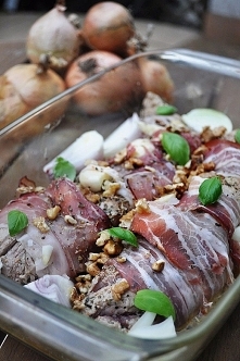 Polędwiczki wieprzowe otulone szynką parmeńską