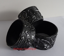 bransoletki wykonane z rolek po taśmie klejącej