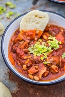 Przepis na najlepszy chłopski garnek!

Kliknij w zdjęcie.