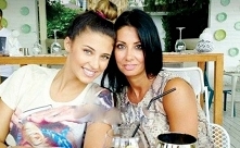 Antonia Iacobescu ze swoją mamą. Jak dwie krople wody 