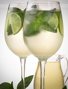 Napój z limonki i miodu