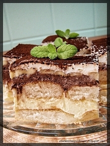 Ciasto waniliowo-kakaowe z bananami (bez pieczenia)