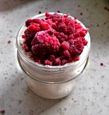 Deserek w słoiczku z serka wiejskiego