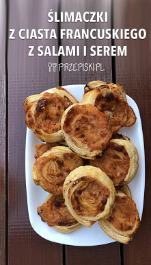 Ślimaczki z Ciasta Francuskiego z Salami i Serem Żółtym