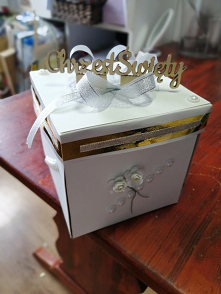Chrzest exploding box