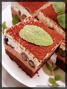 Ciasto czekoladowe z borówkami