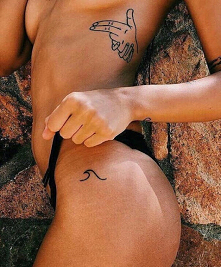 Jeżeli szukasz pomysłu na delikatny, kobiecy tatuaż,a nie masz pomysłu jaki zrobić, zapraszam na bloga[klik w zdjecie] na mnooostwo inspiracji :)